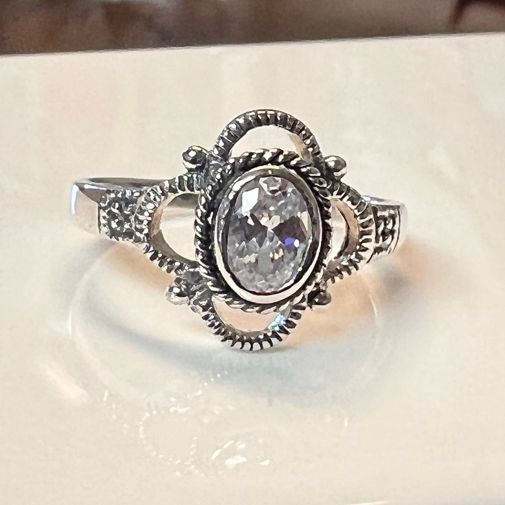925 Sterling Silver stamp. Sapphire. Ring
